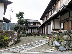 田舎暮らし物件｜アプローチの様子